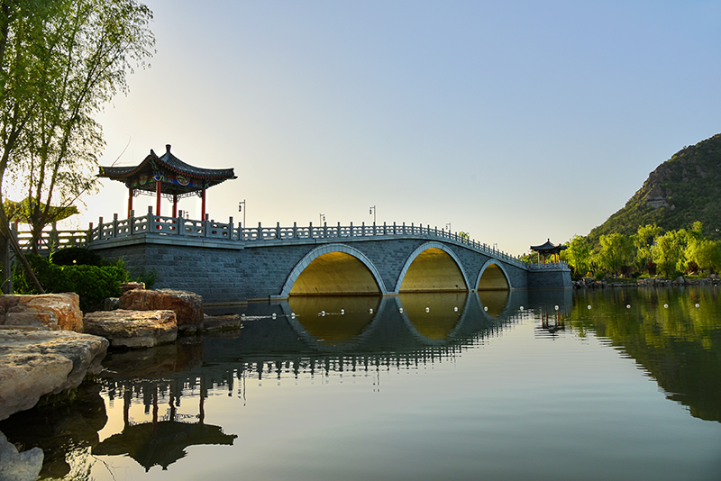 濟(jì)南華山洼濕地公園崇正橋、煙雨橋